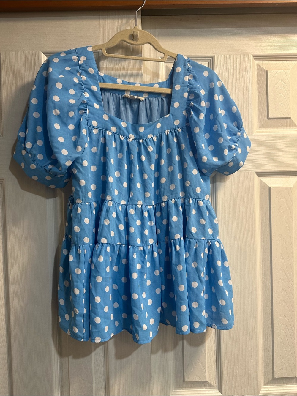 entro Light Blue & White Polka Dot Tiered Puff Sleeve Tunic